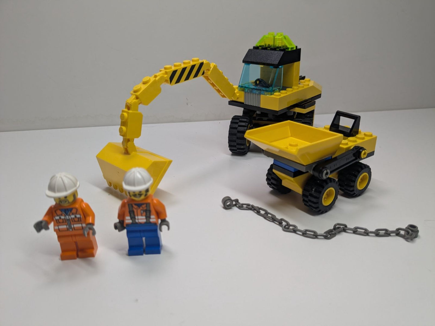 LEGO Town: Wheeled Front Shovel (6474) - Complete - built set