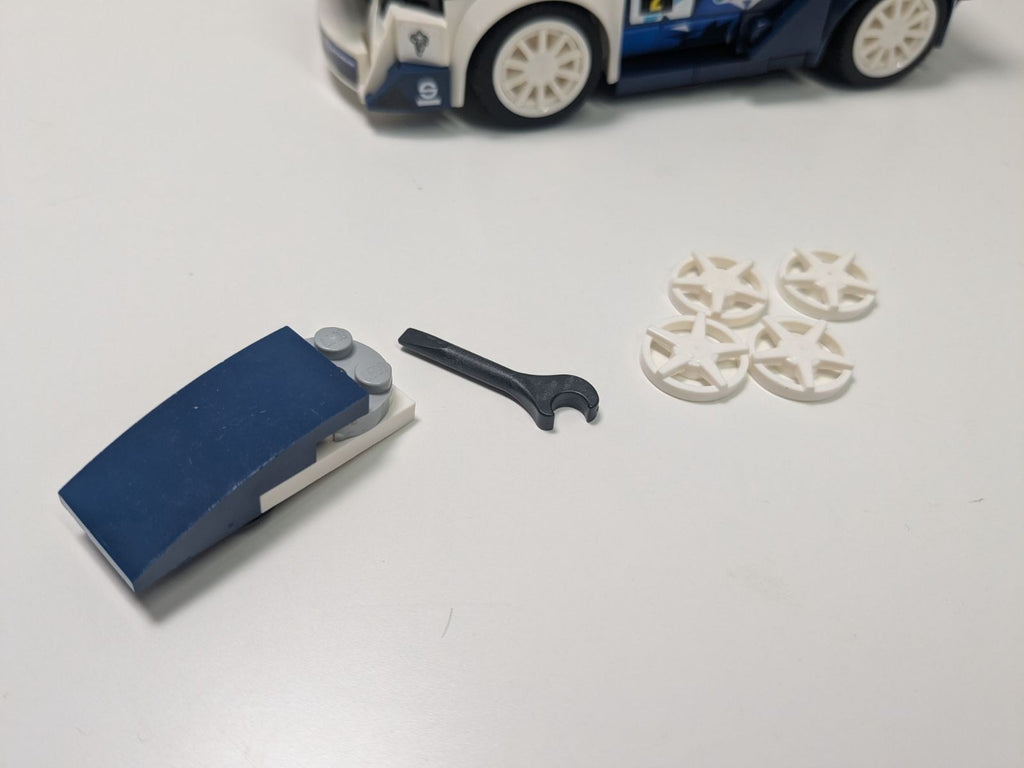LEGO Speed Champions: Ford Fiesta M-Sport WRC (Missing Stickers) (75885) - Incomplete - minifigures