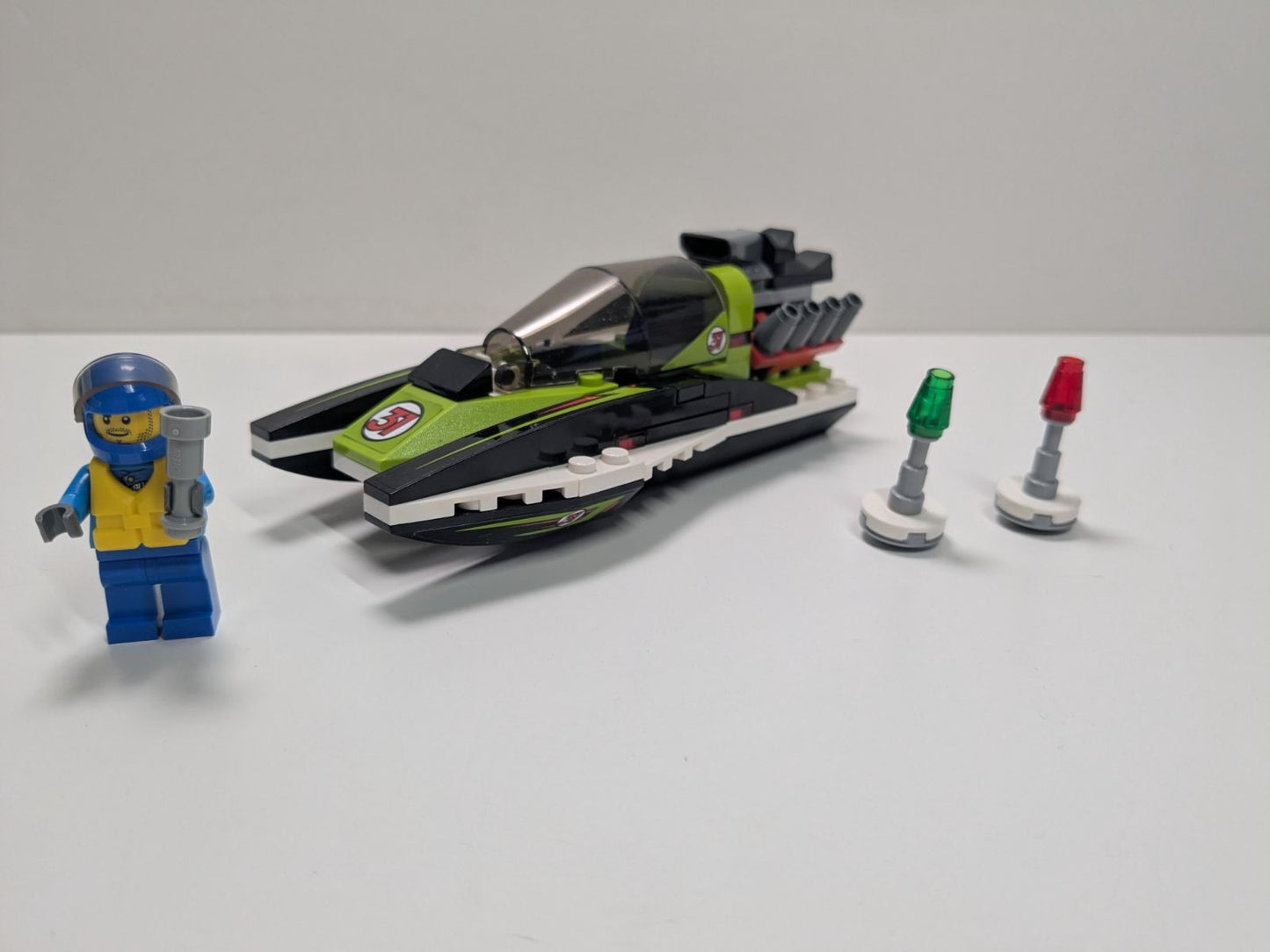 LEGO City: Race Boat (60114) - Complete - box front