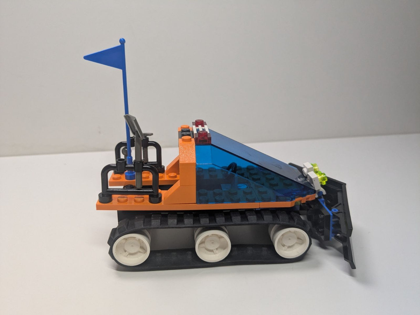 LEGO Town: Arctic Expedition (6573) - Complete - close-up