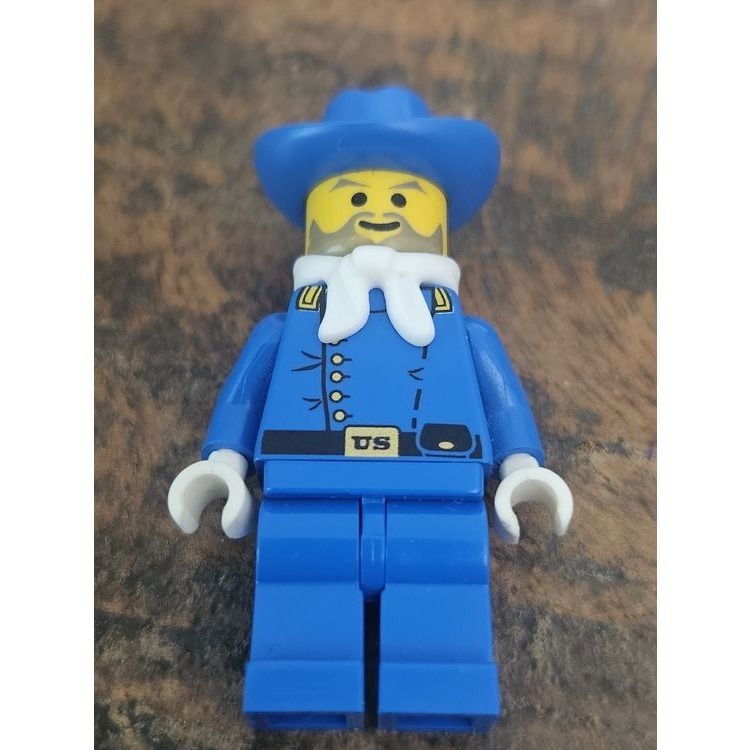 LEGO Cavalry Colonel - Cowboy Hat, White Bandana (Colt Carson) (ww003) - Complete - box front
