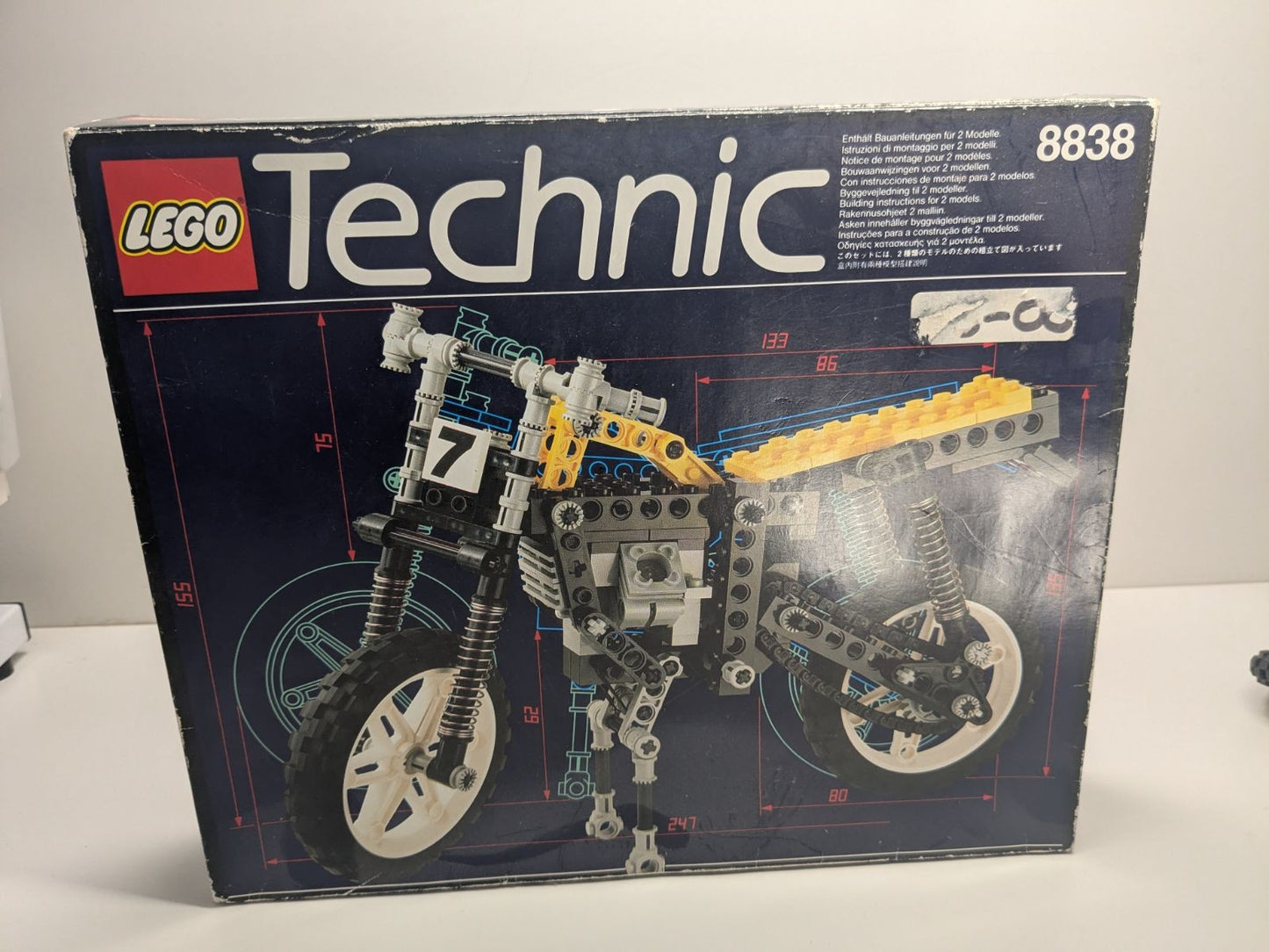 LEGO Technic: Shock Cycle (8838) - Complete - play features