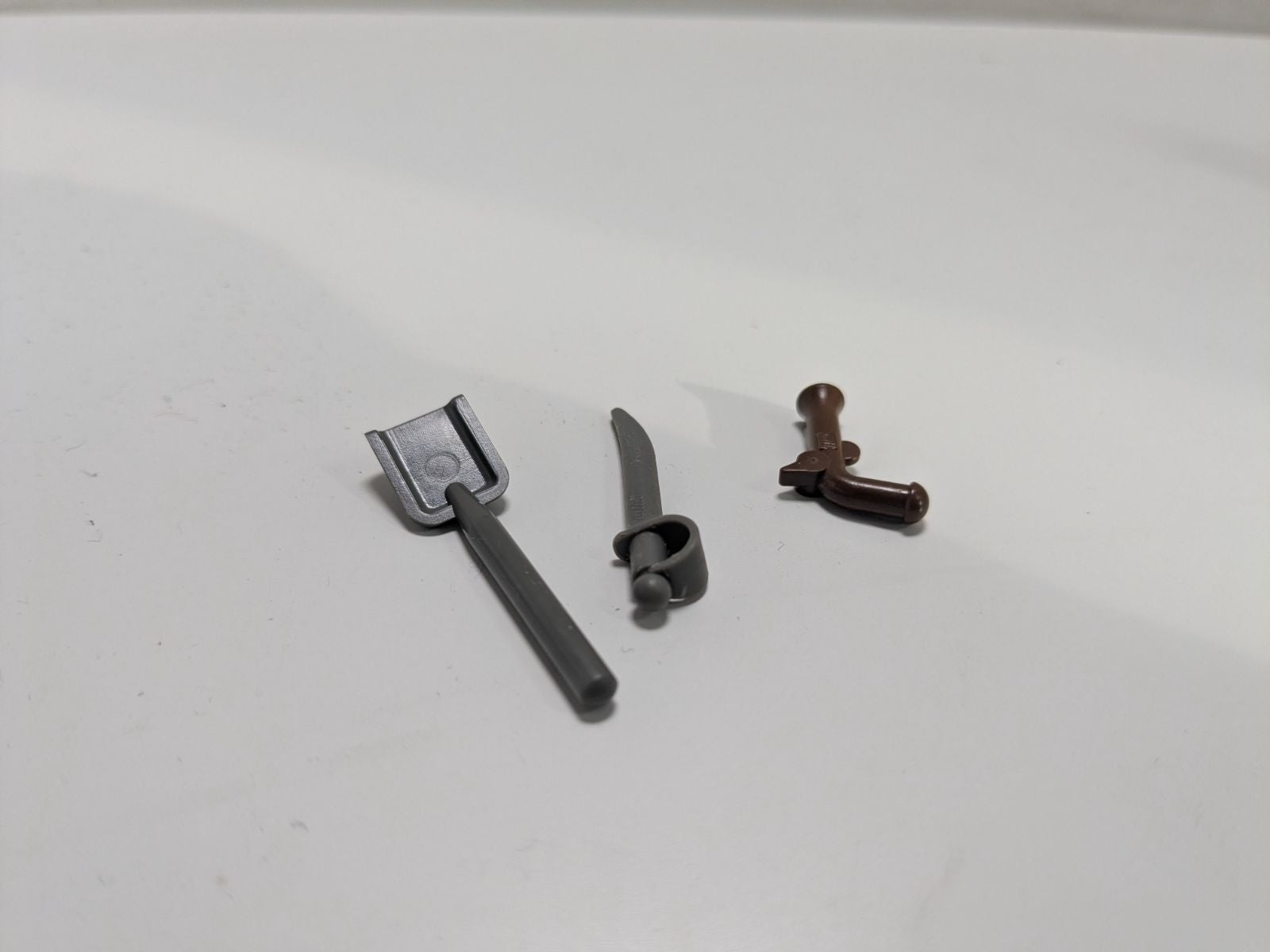 LEGO Pirates: Buried Treasure (6235) - Almost Complete - set details