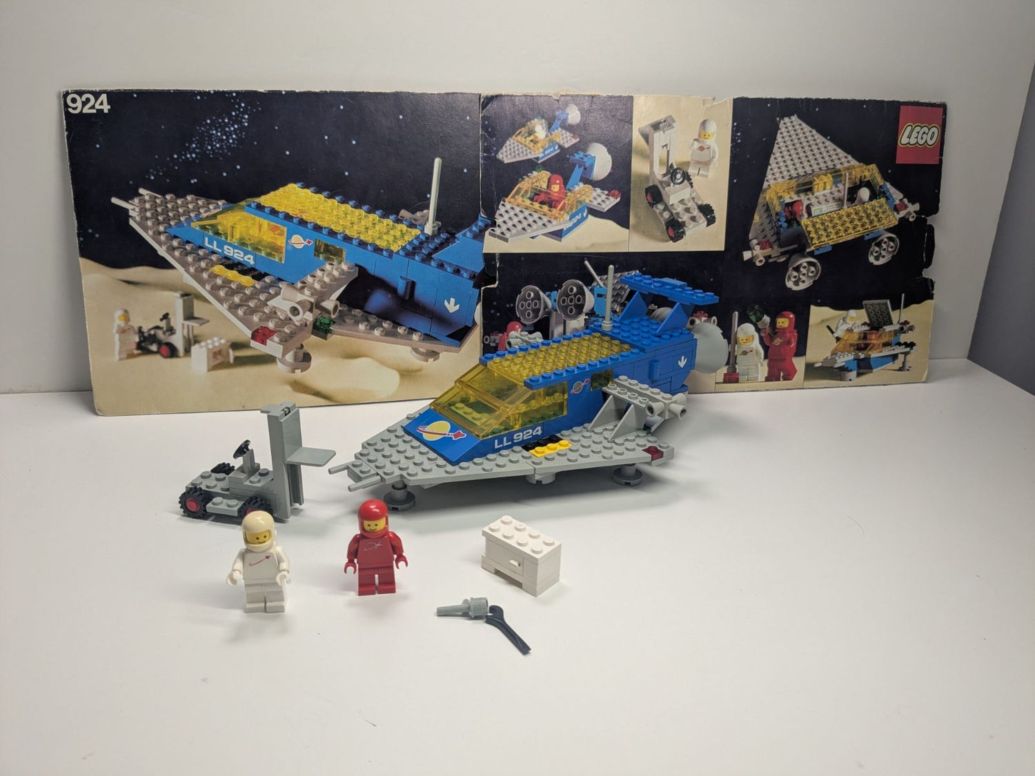 LEGO Space: Space Transporter (924) - Complete - box front