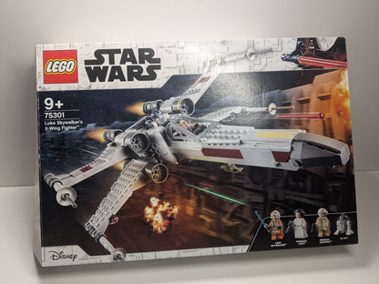 LEGO Star Wars: Luke Skywalker's X-Wing Fighter (75301) - Complete