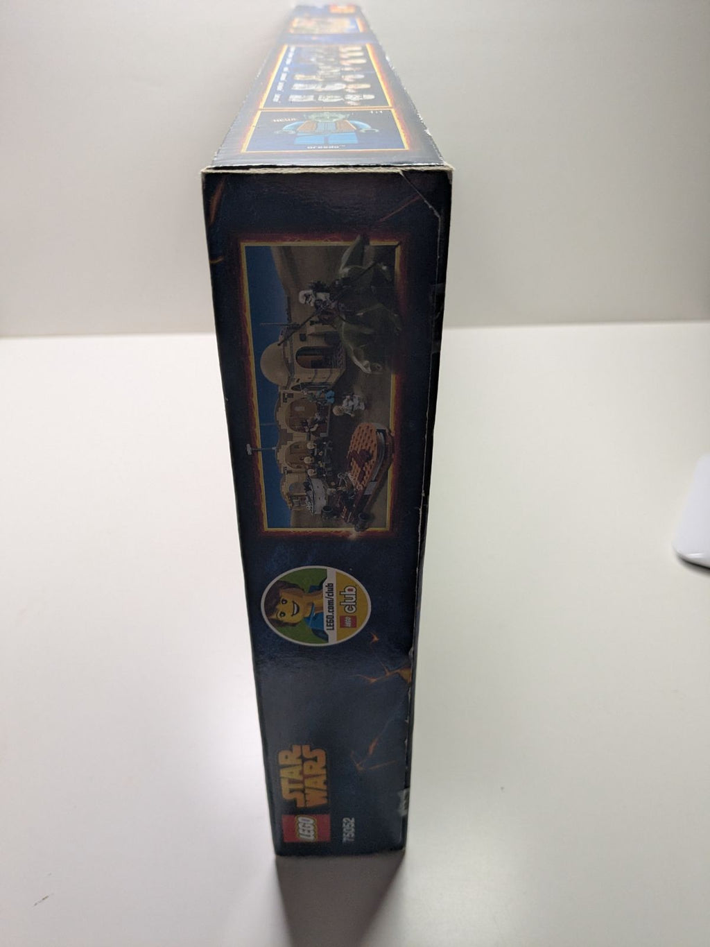 LEGO Star Wars: Mos Eisley Cantina (75052) - New Sealed - set details