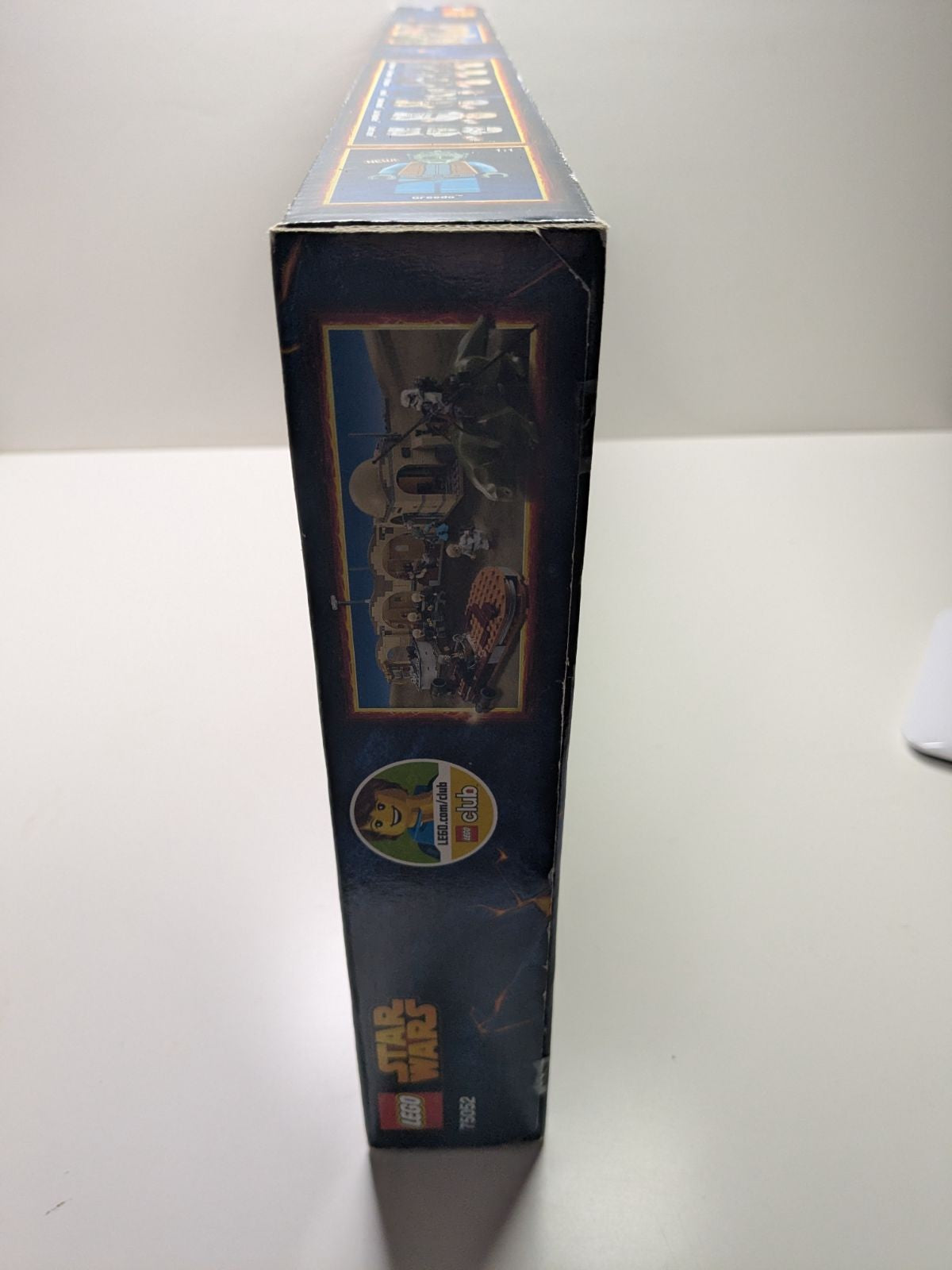 LEGO Star Wars: Mos Eisley Cantina (75052) - New Sealed - set details