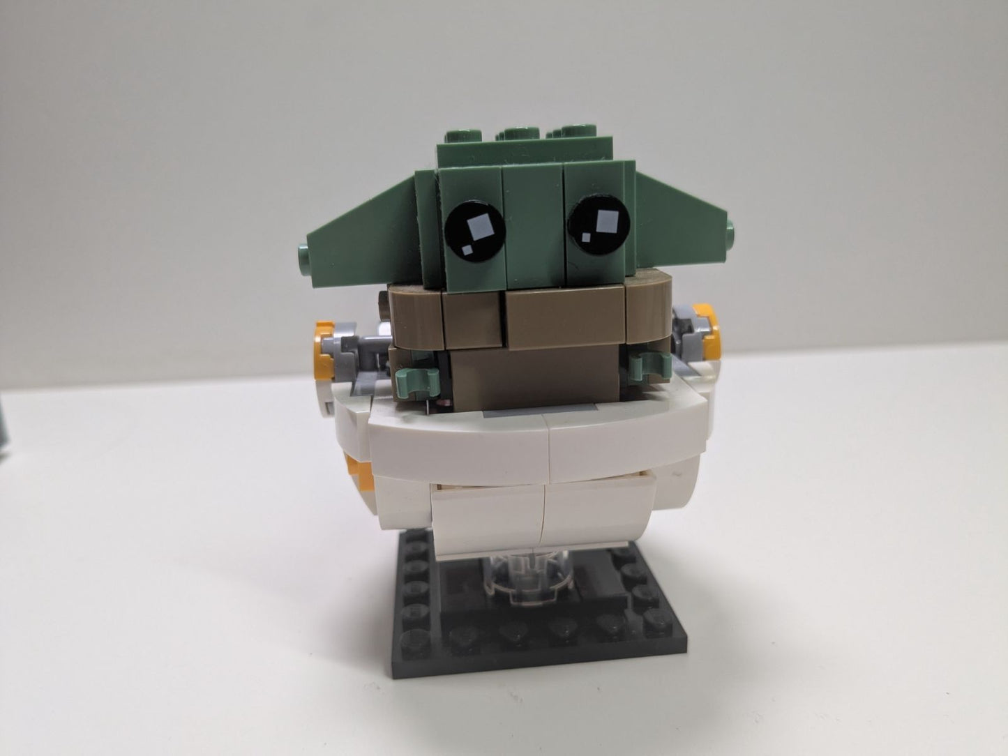 LEGO Brickheadz: The Mandalorian & The Child (75317) - Complete