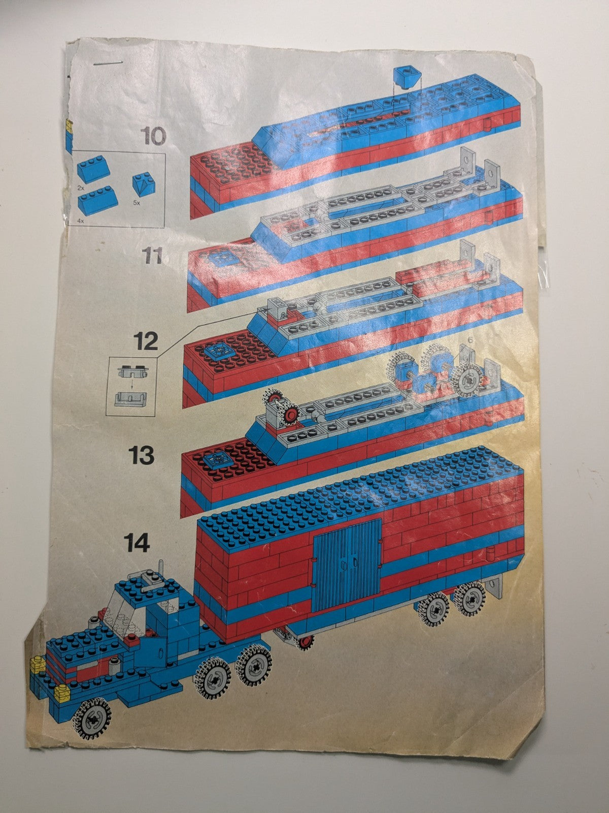 LEGO Basic: Universal Building Set, 7+ (733) - Complete