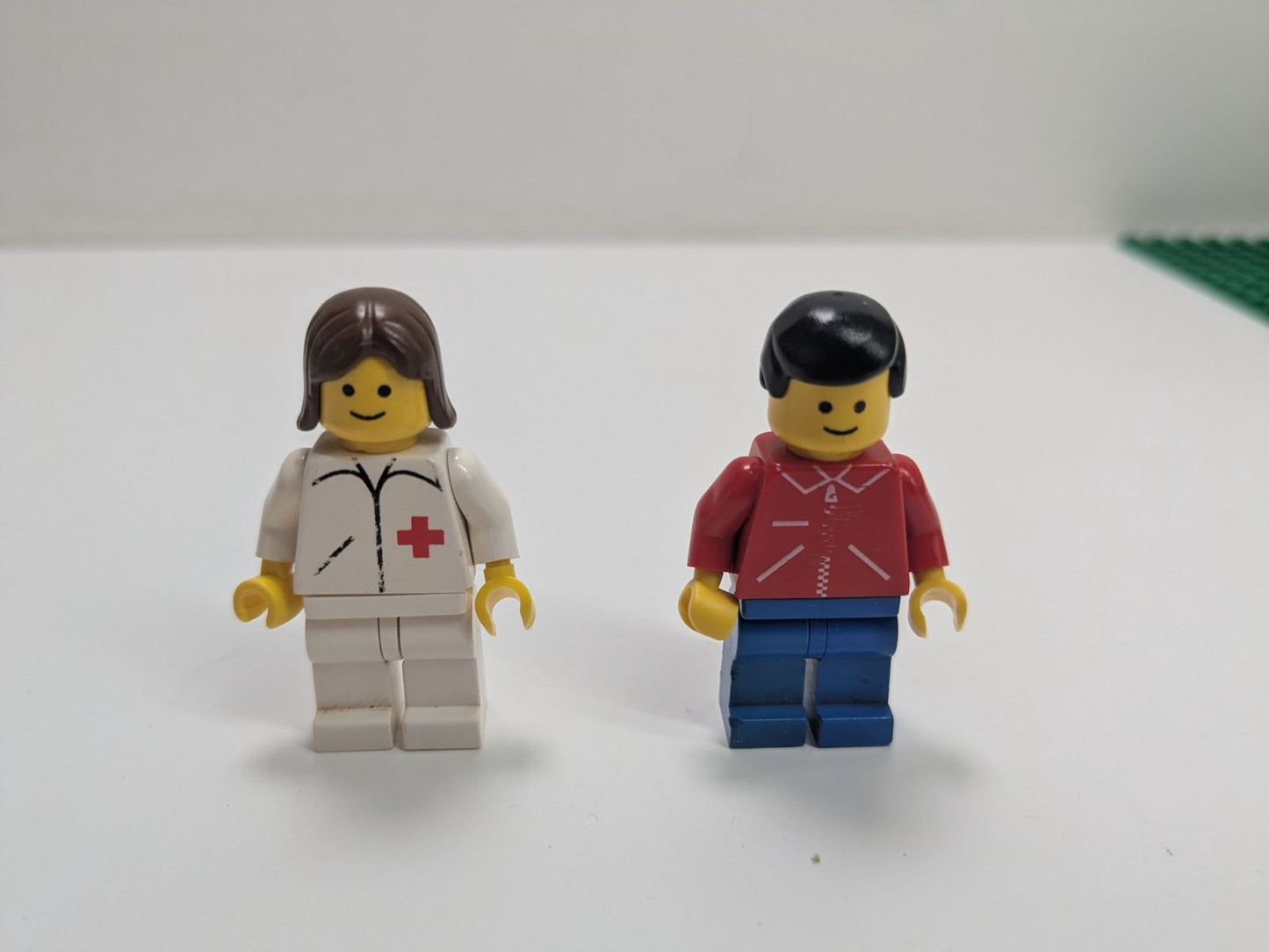 LEGO Town: Emergency Treatment Centre (6380) - Complete - set details