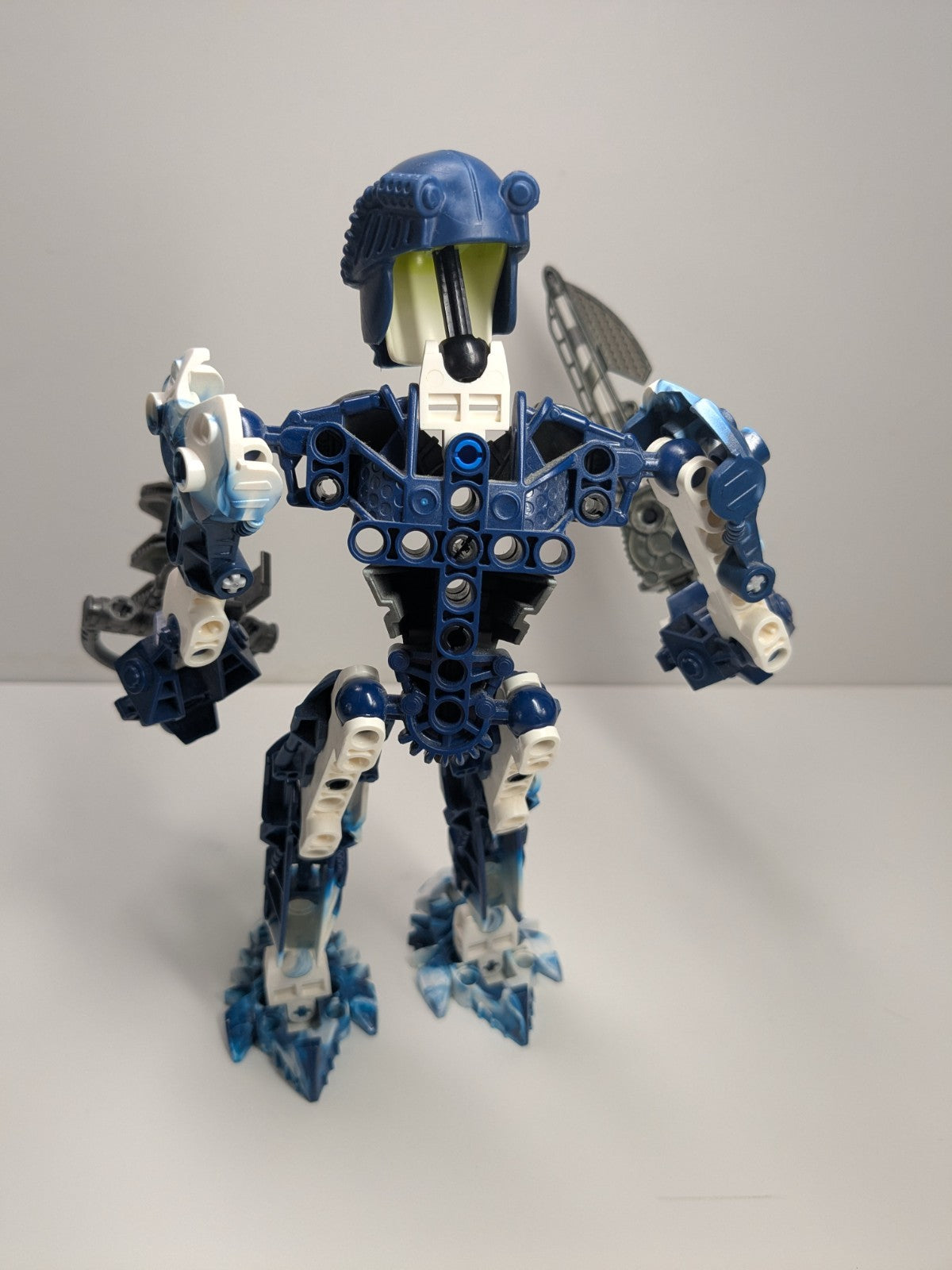 LEGO Bionicle: Toa Hahli (8728) - Complete - set details