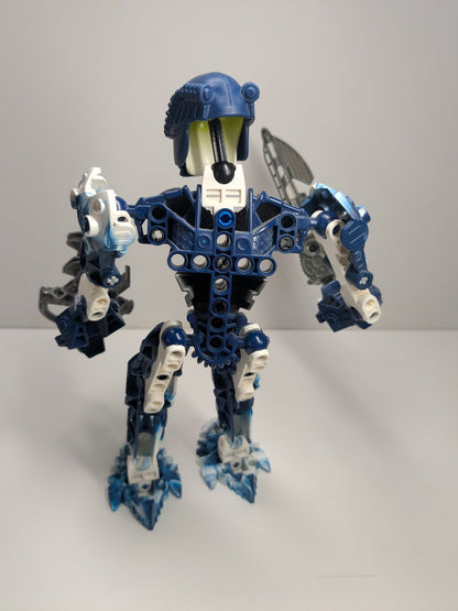 LEGO Bionicle: Toa Hahli (8728) - Complete - set details