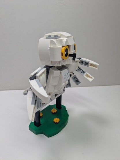LEGO Harry Potter: Harry Potter Hedwig at 4 Privet Drive, Buildable Toy for 7 Plus Year Old Kids, Girls & Boys, with an Owl Figure, Independent Play Set, Small Wizarding World Gift Idea 76425 (76425) - Complete - rear view