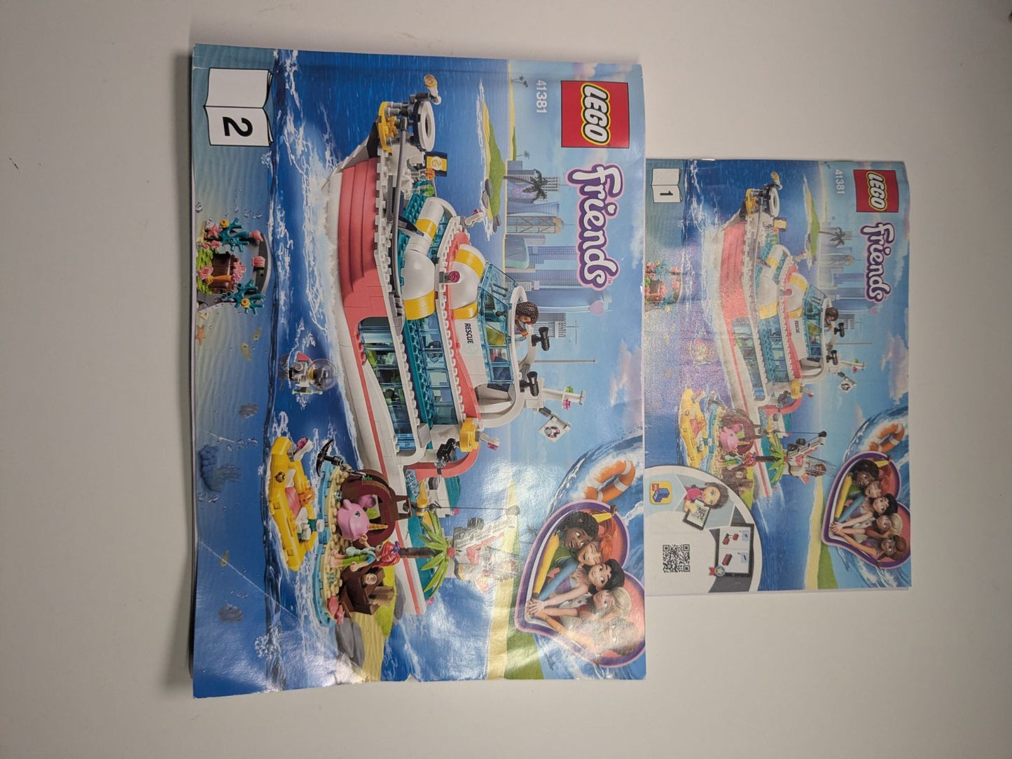 LEGO Friends: Rescue Mission Boat (41381) - Complete