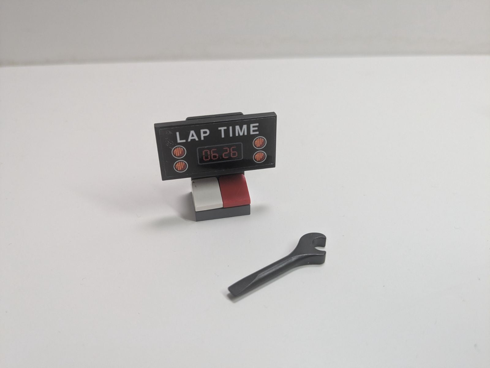 LEGO Speed Champions: Ford Mustang GT (Missing Stickers) (75871) - Incomplete - minifigures