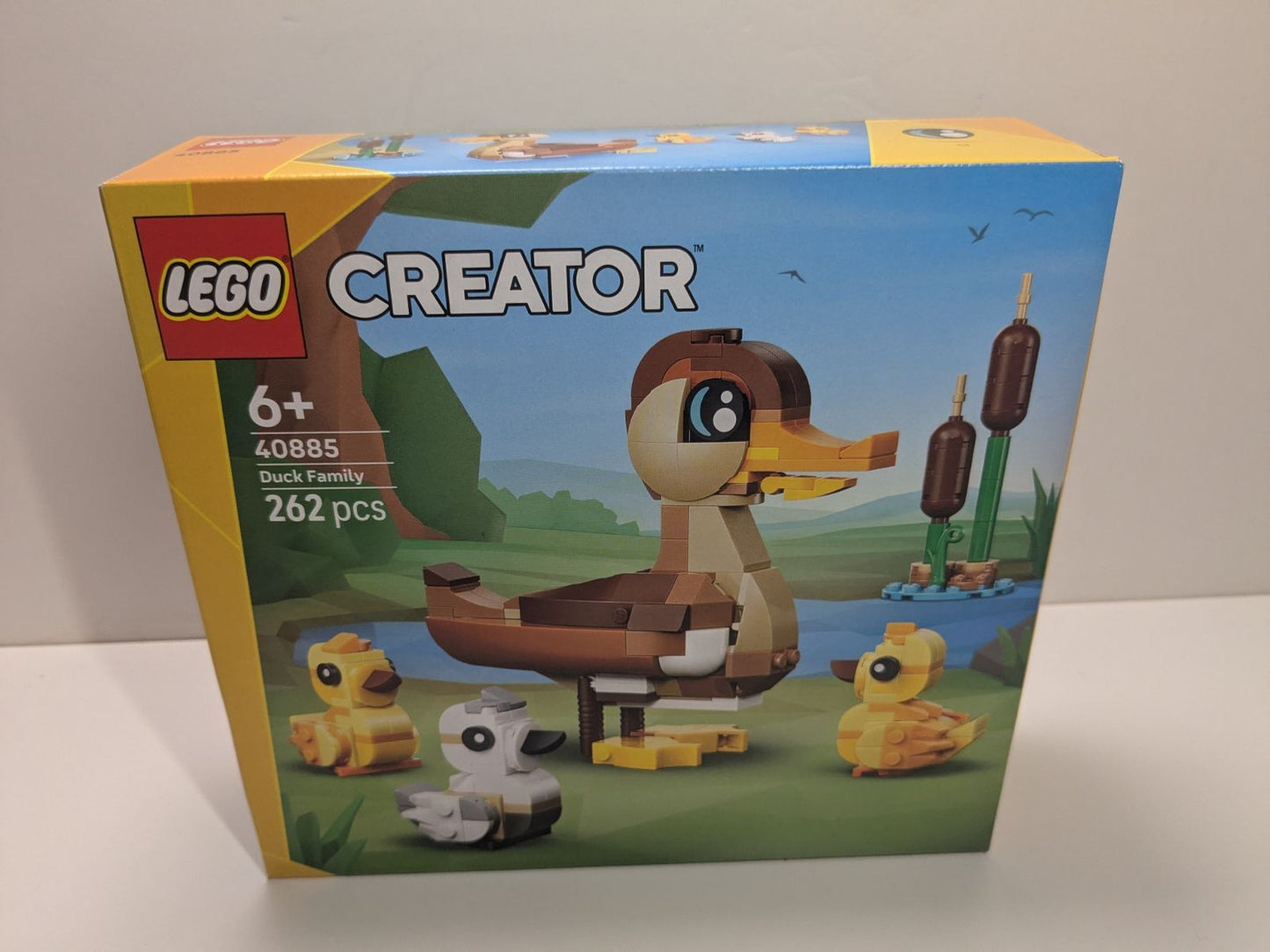 LEGO Creator: Duck Family (40885) - New Sealed - minifigures
