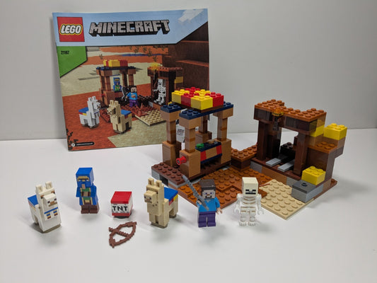 LEGO Minecraft: The Trading Post (21167) - Complete