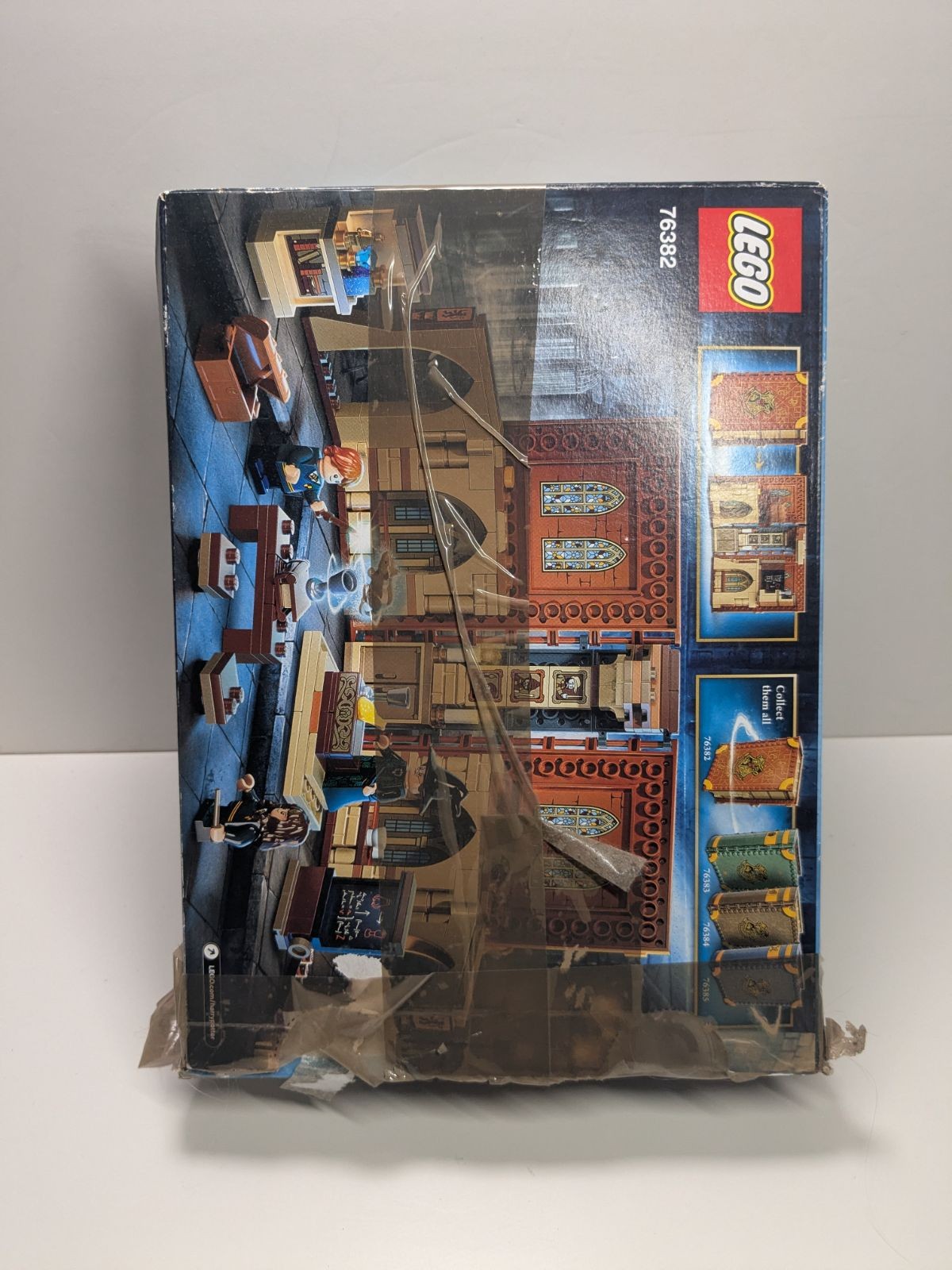 LEGO Harry Potter: Hogwarts Moment: Transfiguration Class (76382) - Complete - contents