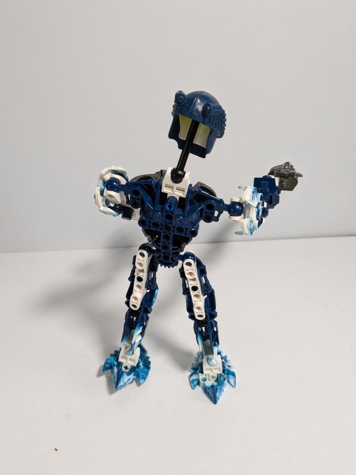 LEGO Bionicle: Toa Hahli (8728) - Complete - alternate view