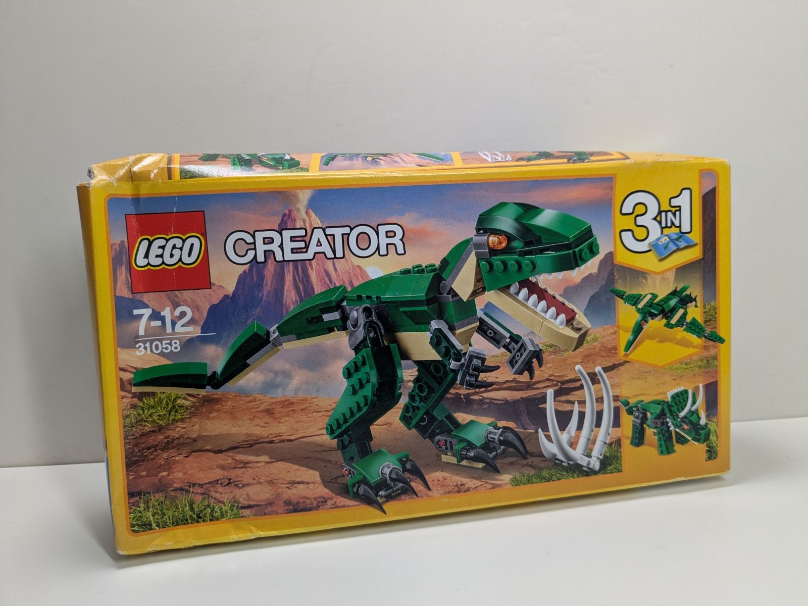 LEGO Creator: Mighty Dinosaurs (31058) - New Sealed - box front