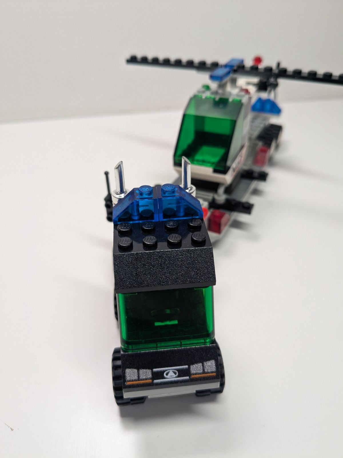 LEGO Town: Helicopter Transport (6328) - Complete - rear view
