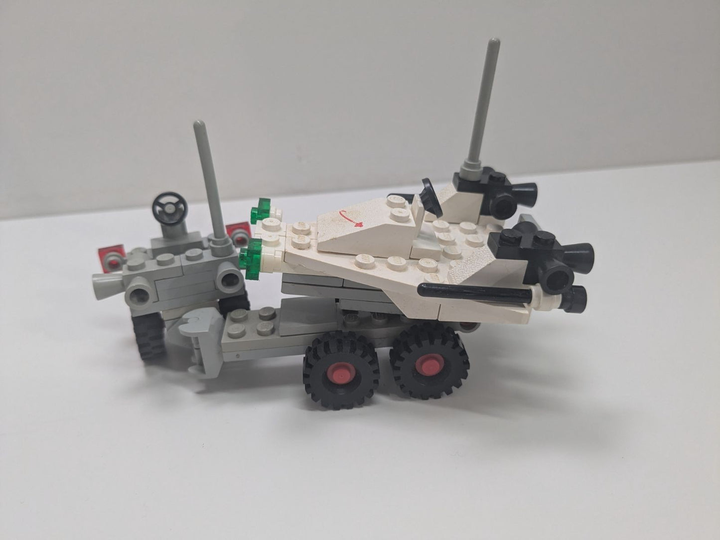 LEGO Space: Space Probe Launcher (6870) - Complete - play features