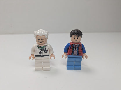 LEGO LEGO Ideas and CUUSOO: The DeLorean Time Machine (21103) - Complete - minifigures