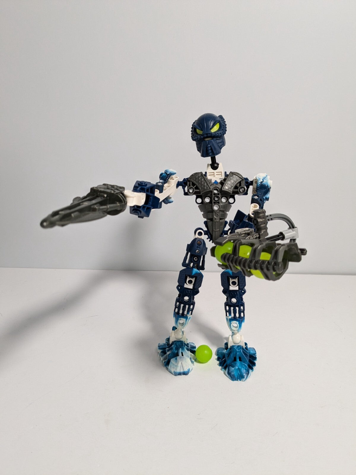 LEGO Bionicle: Toa Hahli (8728) - Complete - box front