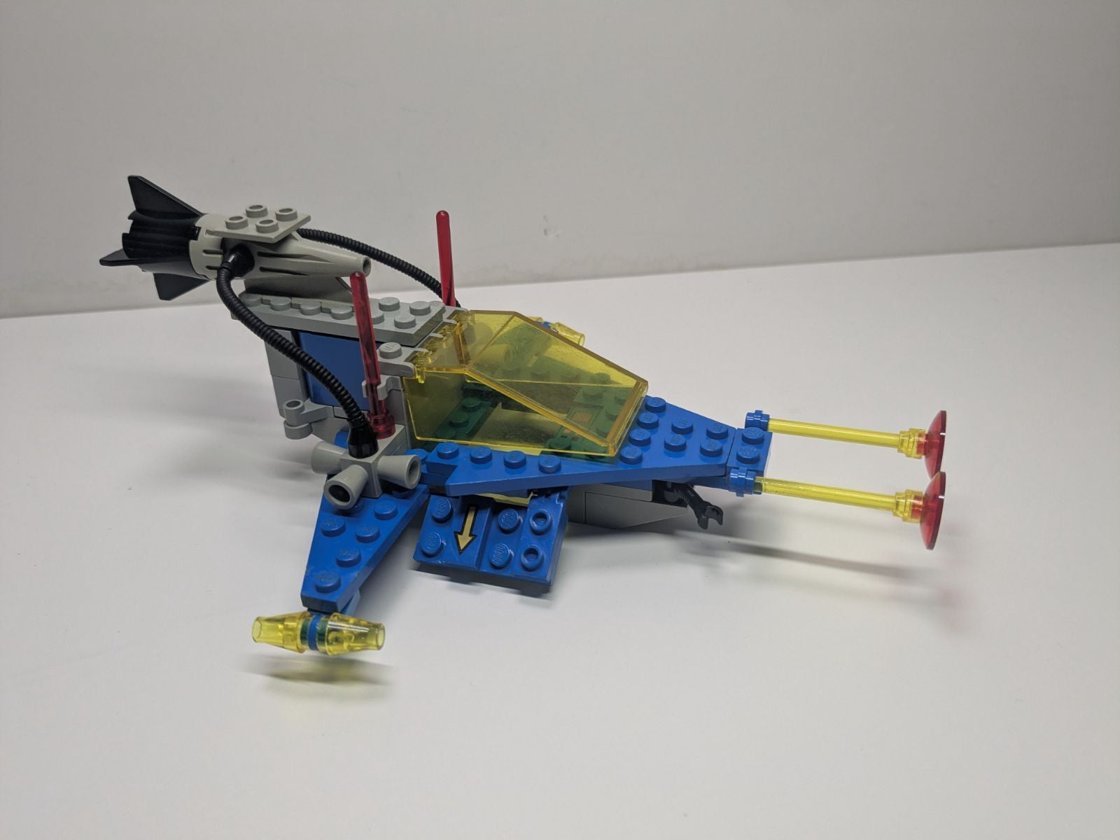 LEGO Space: Xenon X-Craft (6872) - Almost Complete - rear view