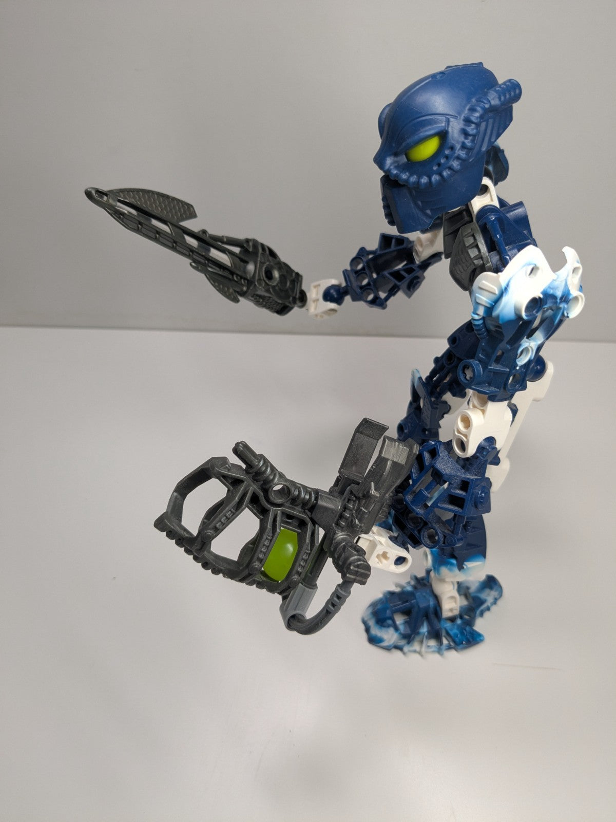 LEGO Bionicle: Toa Hahli (8728) - Complete - minifigures