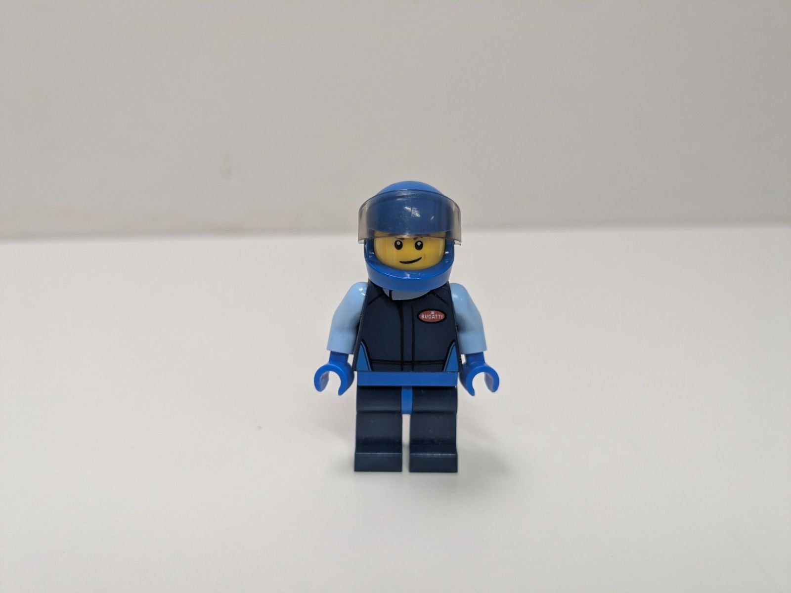 LEGO Speed Champions: Bugatti Chiron (75878) - Complete - minifigures