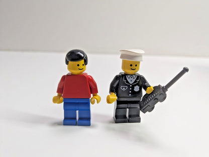 LEGO Town: Police Station (6384) - Complete