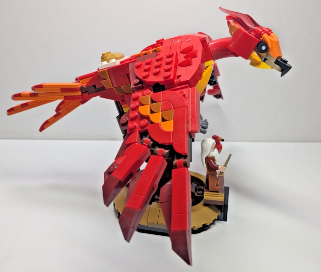 LEGO Harry Potter: Fawkes, Dumbledore's Phoenix (76394) - Complete - built set
