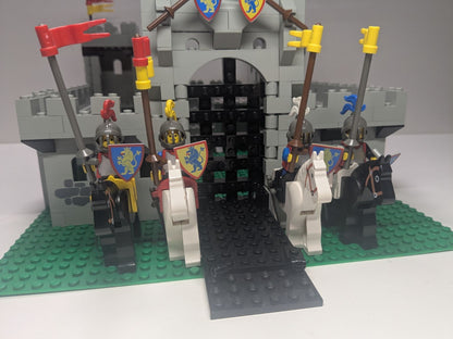 LEGO Castle: King's Castle (6080) - Complete - set details