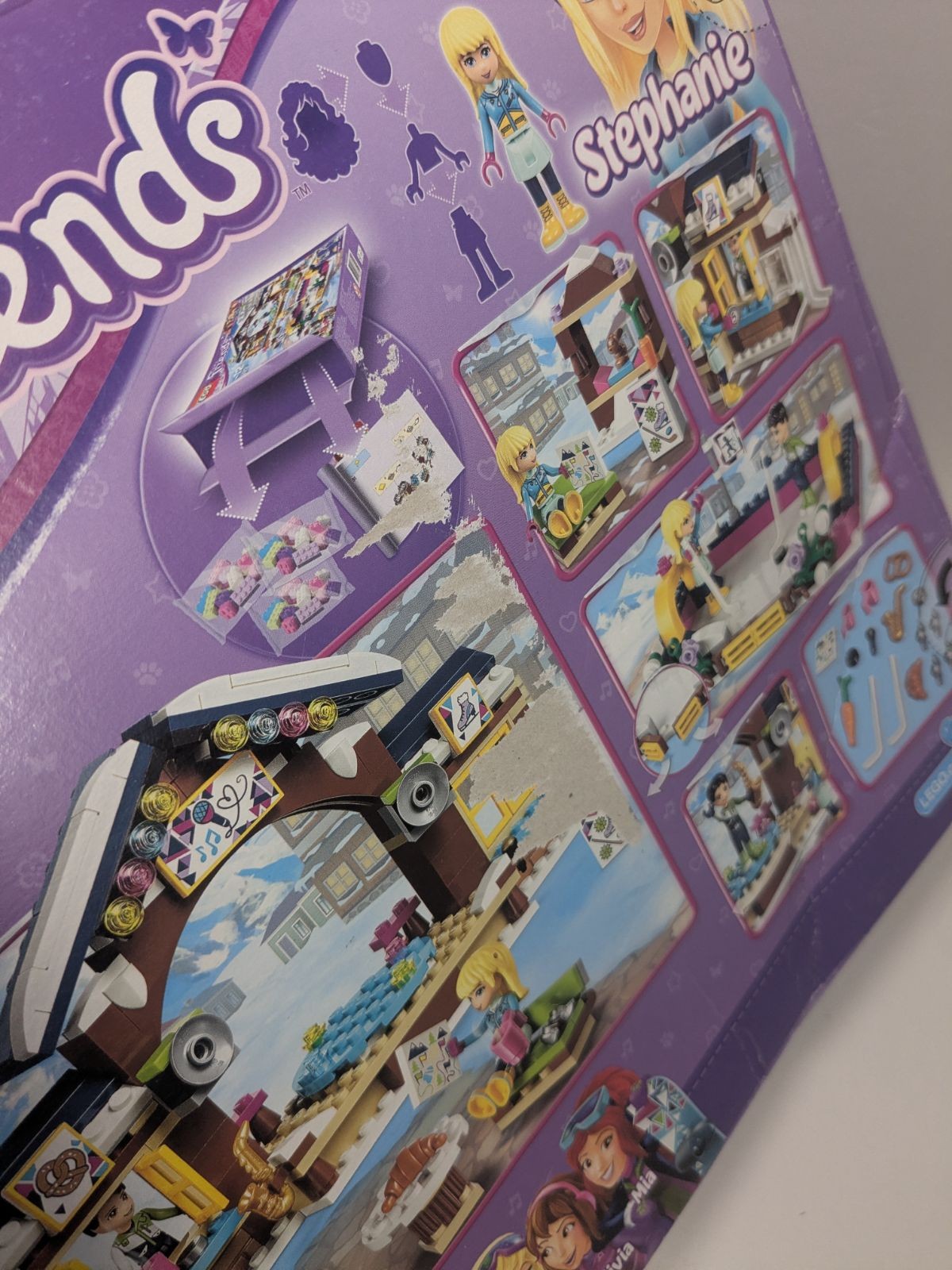 LEGO Friends: Snow Resort Ice Rink (41322) - New Sealed - close-up