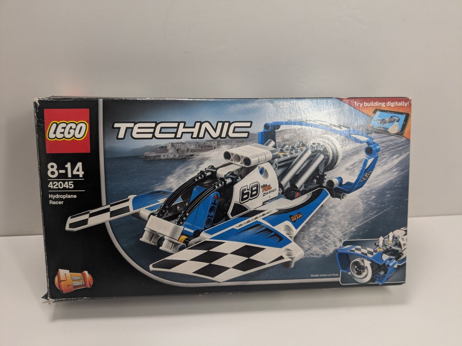 LEGO Technic: Hydroplane Racer (42045) - Complete - close-up