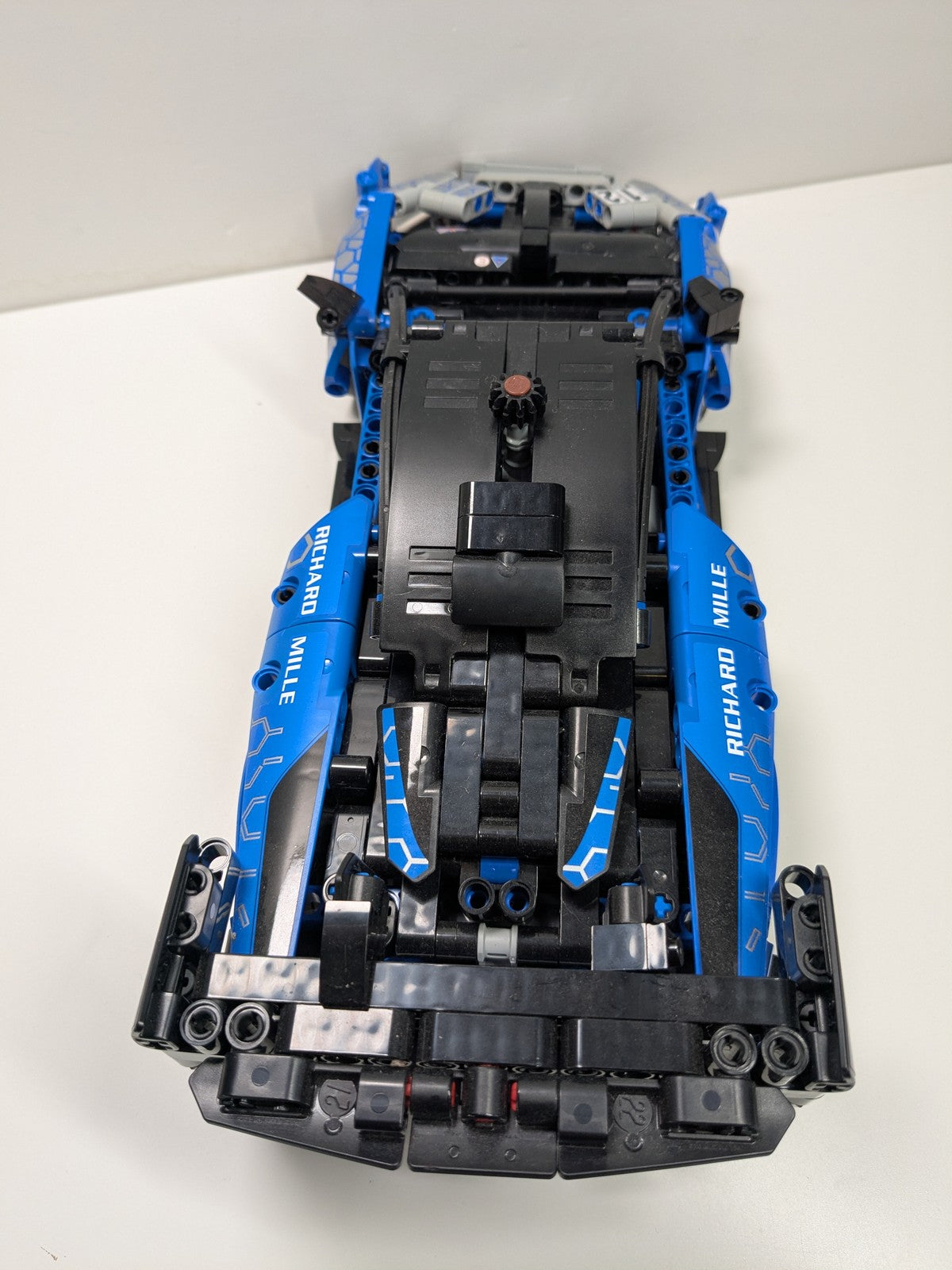 LEGO Technic: McLaren Senna GTR (42123) - Complete - close-up