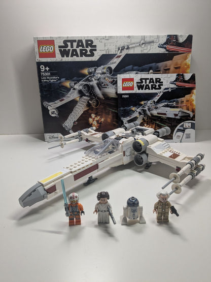 LEGO Star Wars: Luke Skywalker's X-Wing Fighter (75301) - Complete