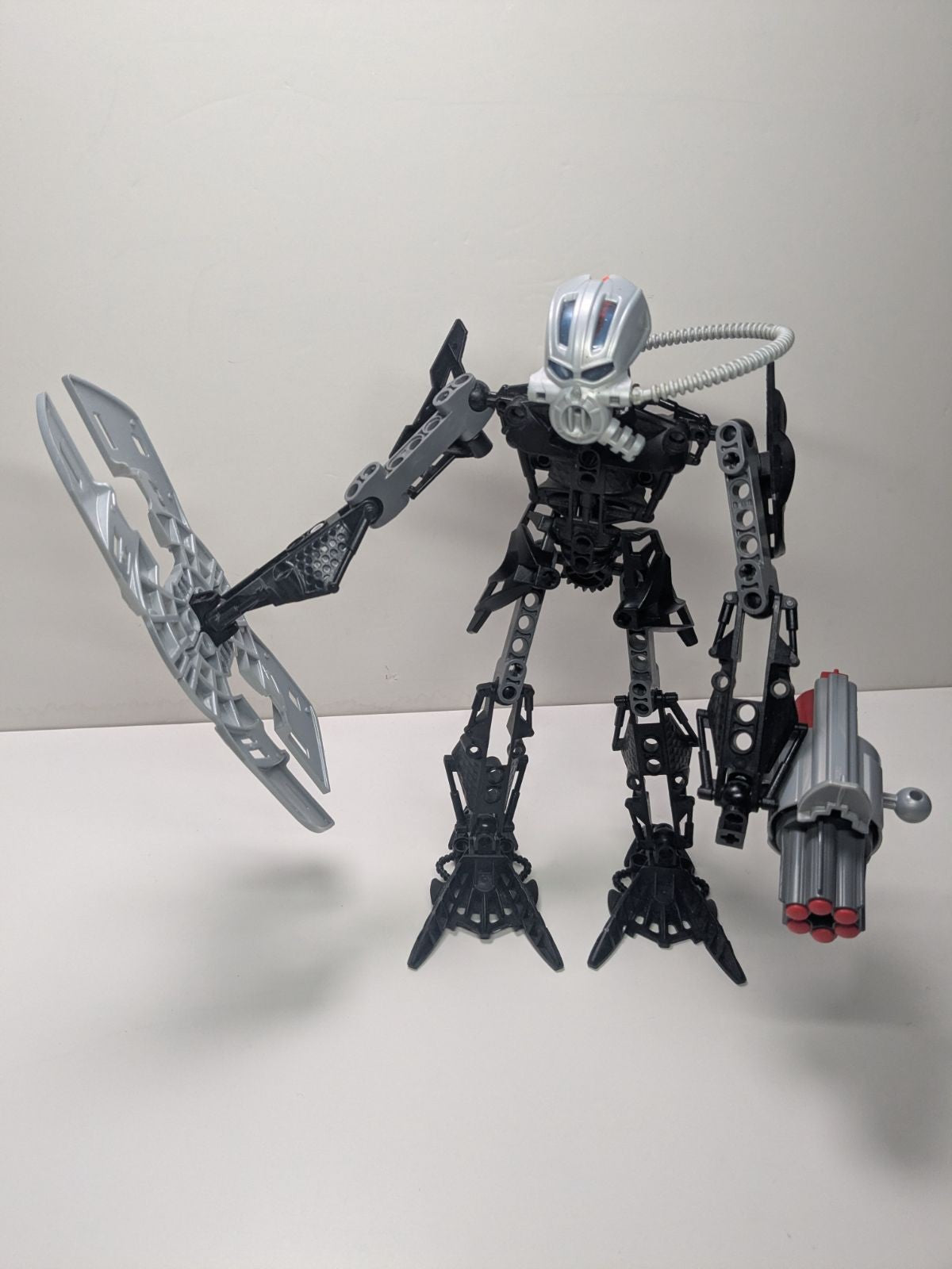 LEGO Bionicle: Toa Nuparu (8913) - Complete - built set