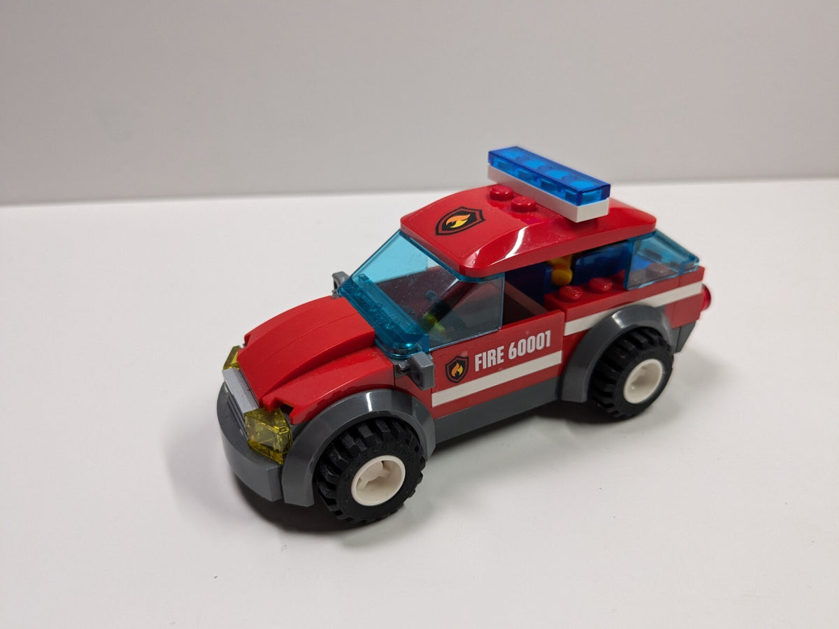 LEGO City: Fire Chief Car (60001) - Complete - close-up