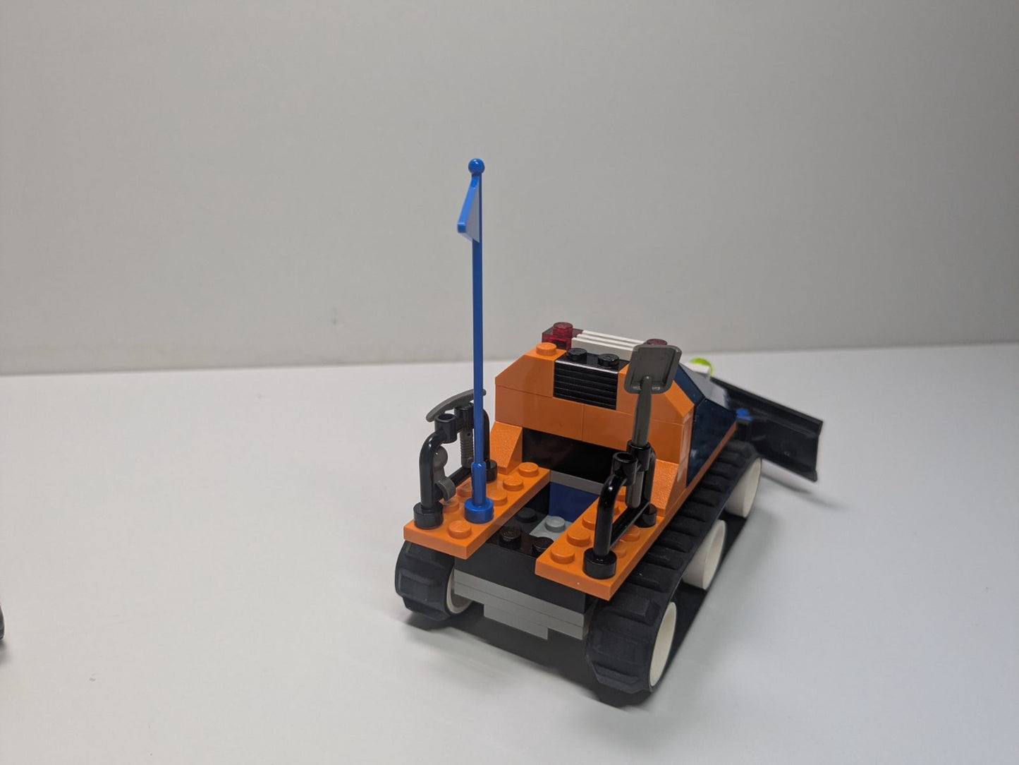 LEGO Town: Arctic Expedition (6573) - Complete - rear view