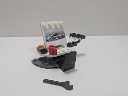 LEGO Speed Champions: McLaren 720S (75880) - Complete - minifigures