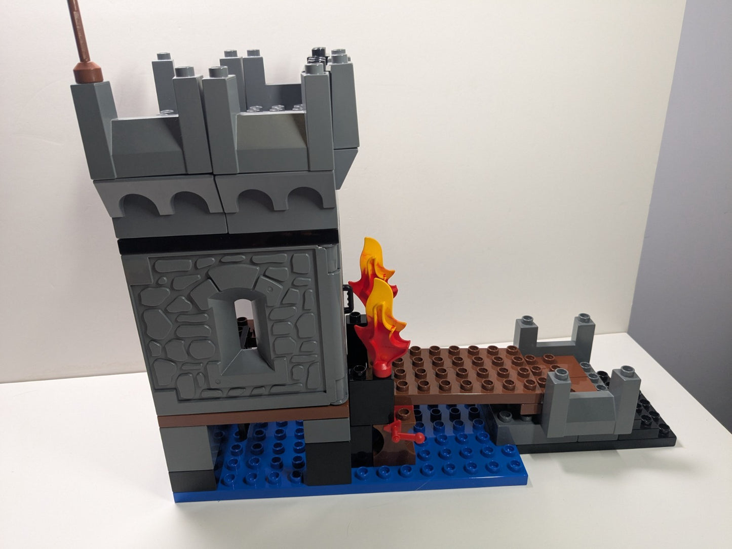 LEGO Duplo: Dragon Tower (4776) - Complete