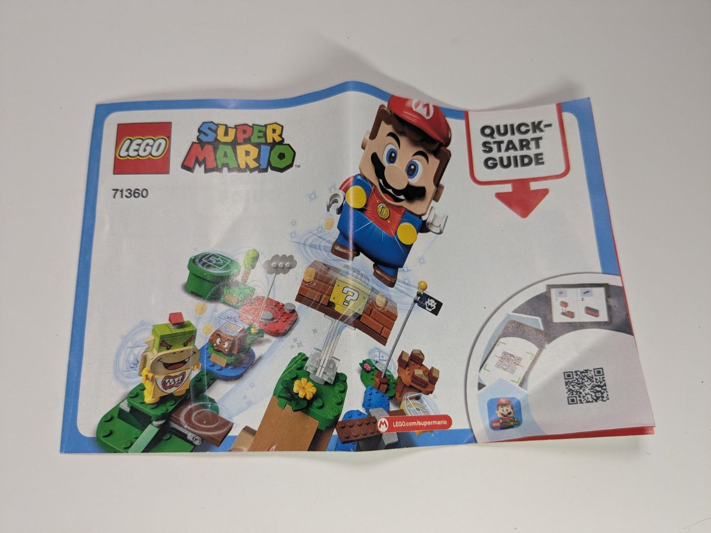 LEGO Super Mario: Adventures with Mario Starter Course (71360) - Complete - side view