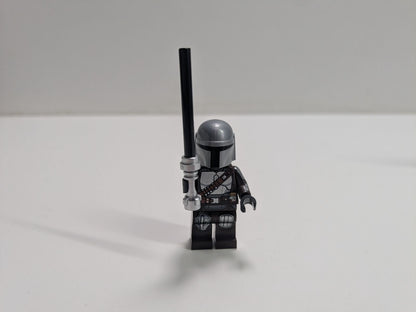 LEGO Star Wars: The Mandalorian's N-1 Starfighter (75325) - Complete - minifigures