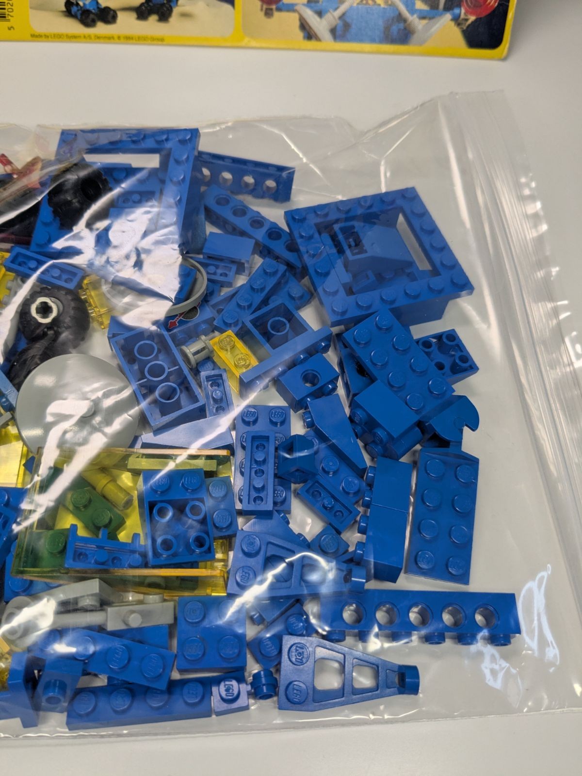 LEGO Space: Uranium Search Vehicle (6928) - Complete - set details