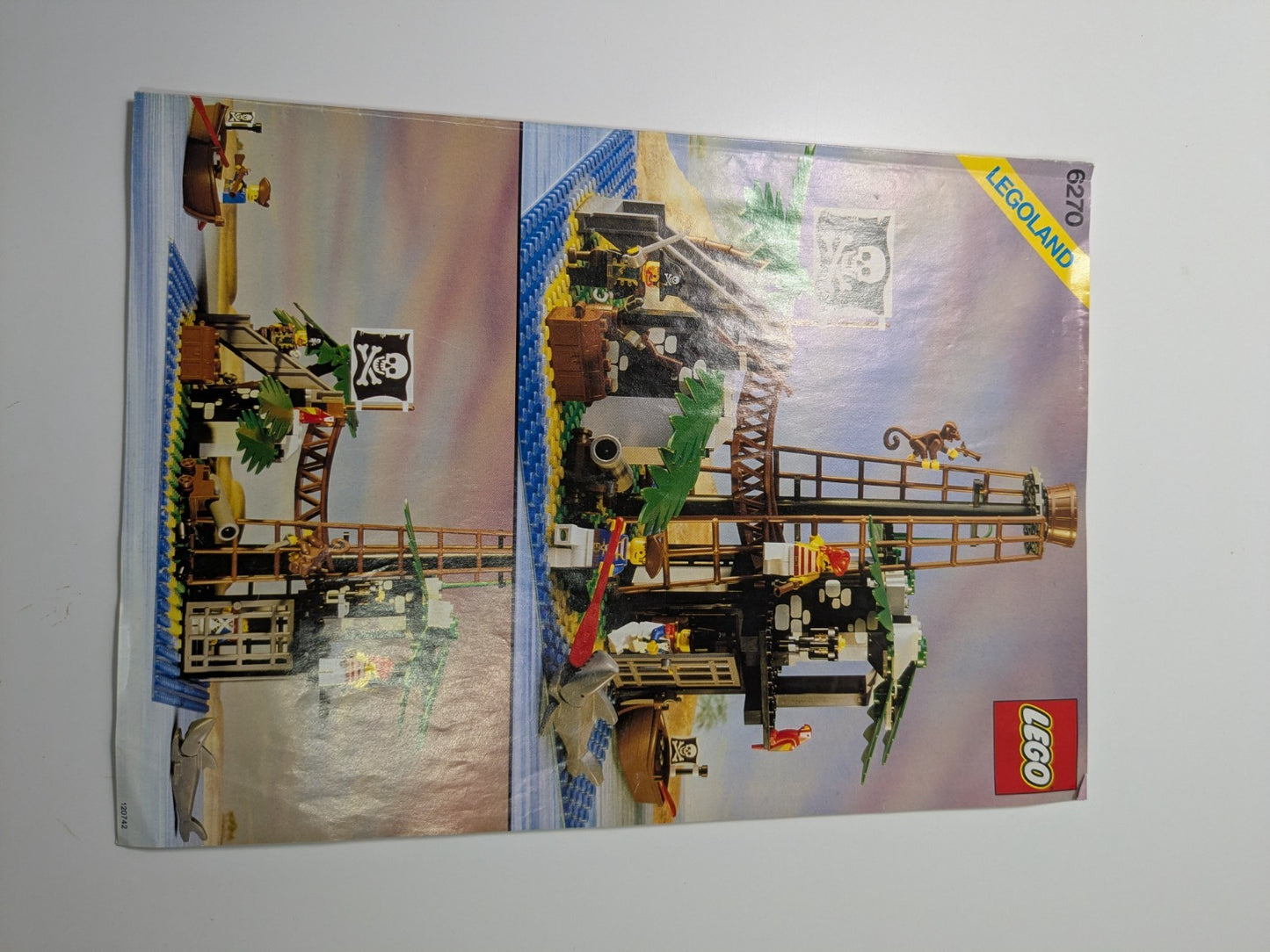 LEGO Pirates: Forbidden Island (6270) - Complete