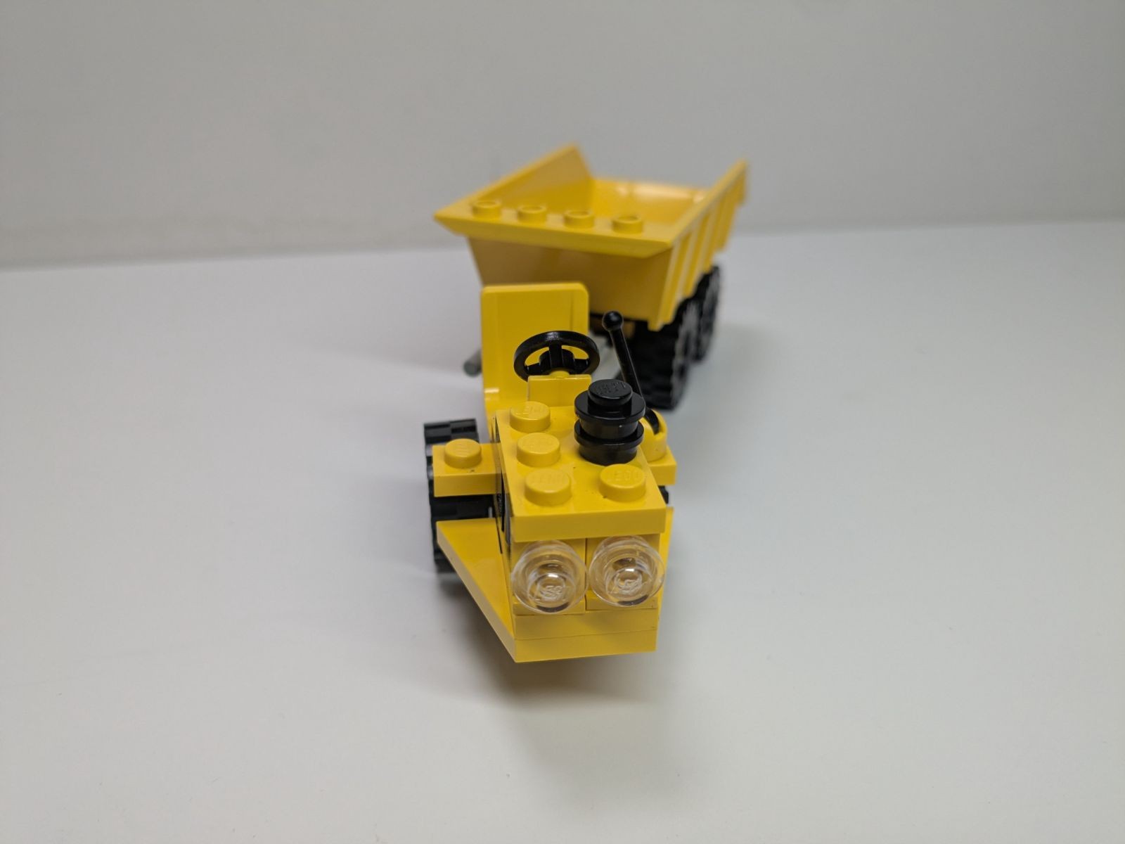 LEGO Town: Diesel Dumper (6532) - Complete - alternate view