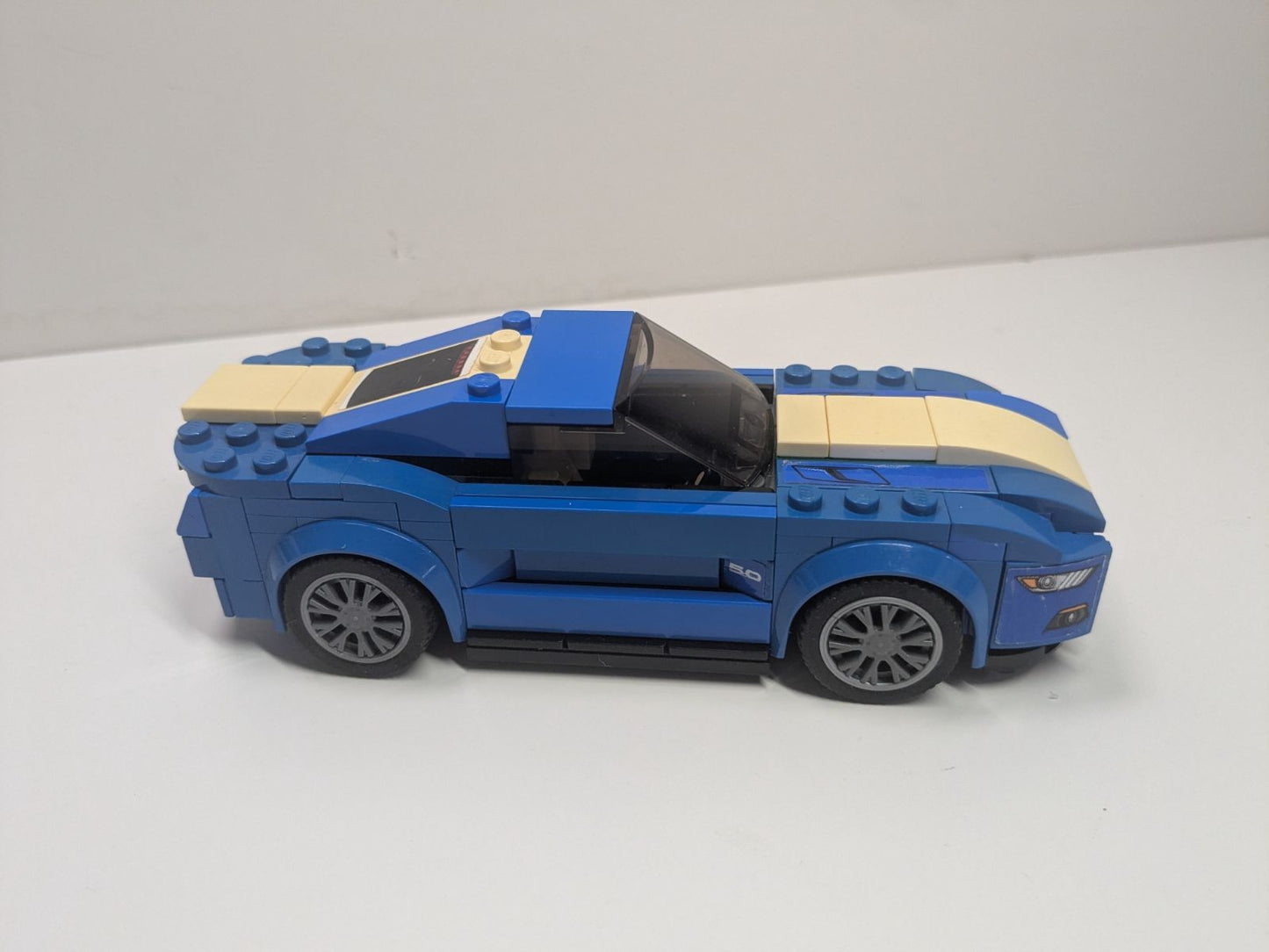 LEGO Speed Champions: Ford Mustang GT (Copy) (75871) - Incomplete - close-up