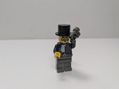 LEGO Adventurers: Black Cruiser (7424) - Complete - minifigures